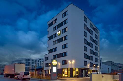 B&B Hotel Stuttgart-airport/messe