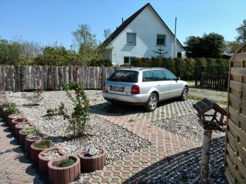 Ferienbungalow Schwanck In Sagard