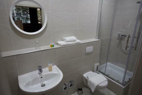 Central Studio Apartments