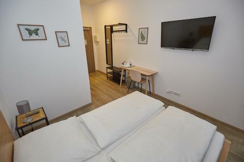 Central Studio Apartments