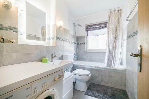 6519 Privat Apartment Alice