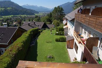 Hotel Sch�ne Aussicht Garni