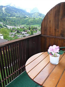 Hotel Sch�ne Aussicht Garni