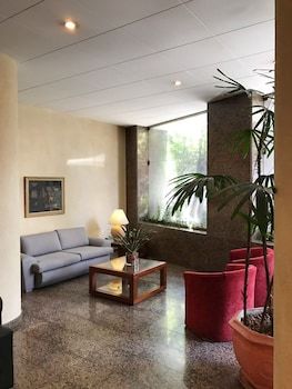 Hotel Rojas All Suite