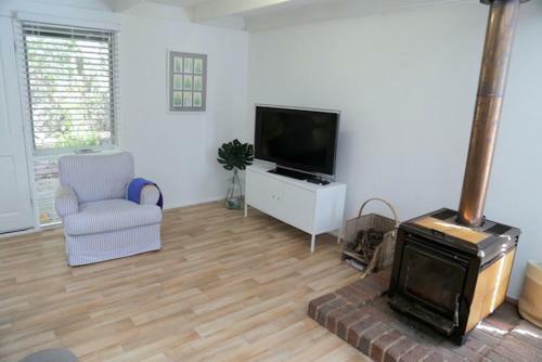 The Bach (batch) - Renovated In A Great Location