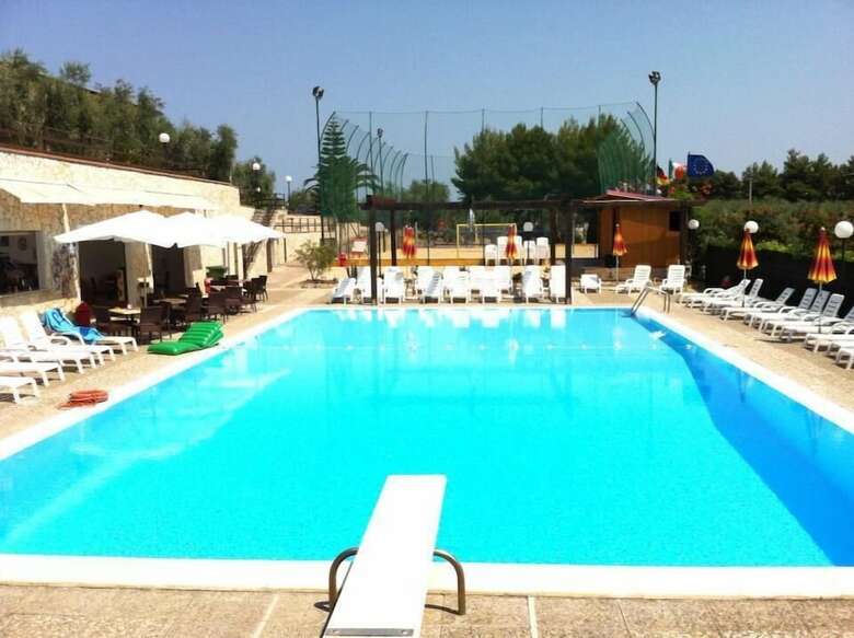 Hotel Villaggio Turistico Defensola