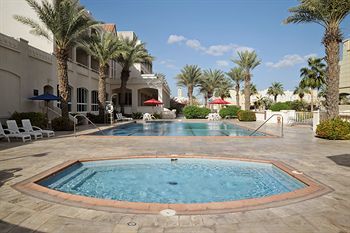 Hotel Makarim Annakheel Village