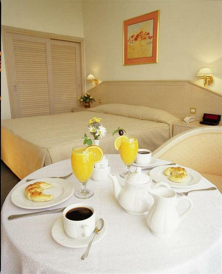 Carlton Al Moaibed Hotel
