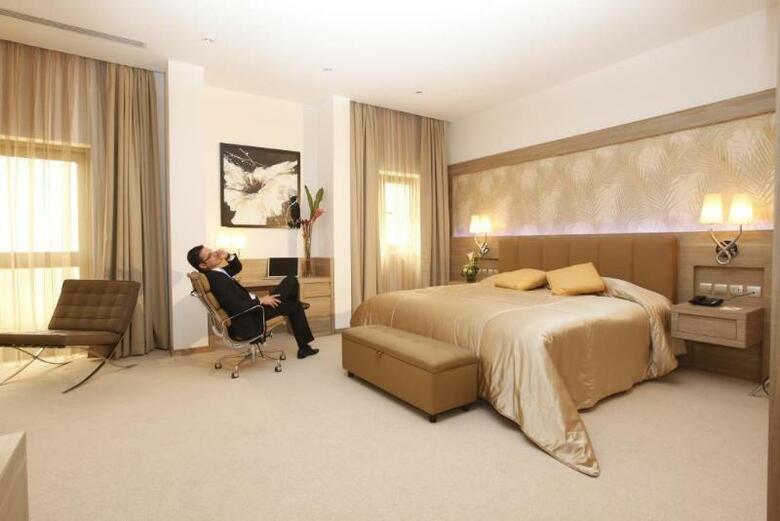 Carlton Al Moaibed Hotel