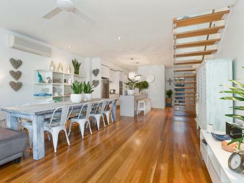Villa Coastal Chic @ Casuarina
