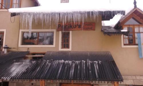 Periko�s Youth Hostel