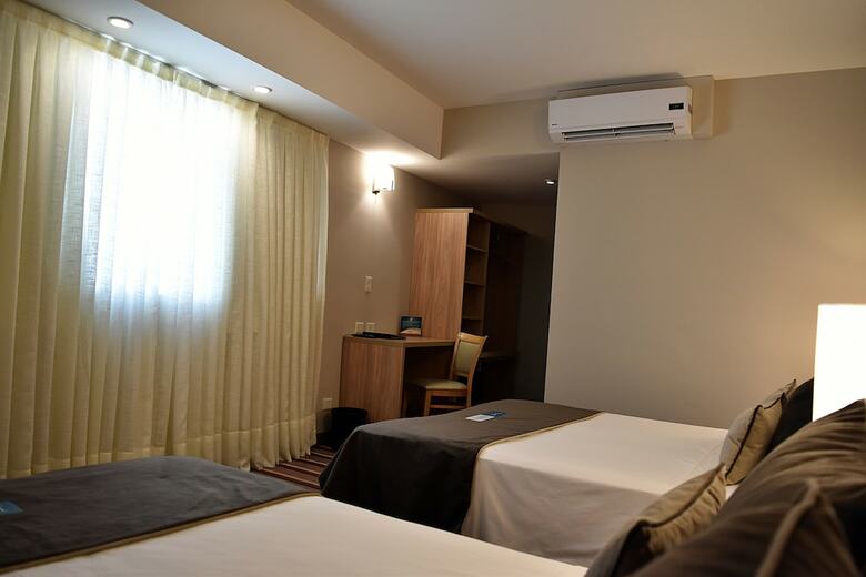 Hotel Tower Inn And Suites