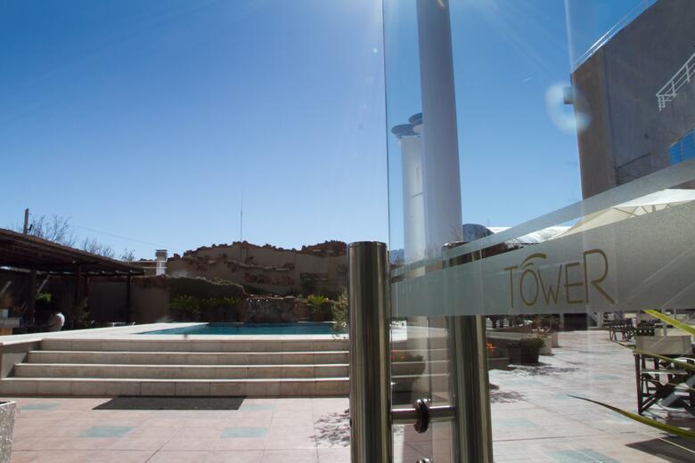 Hotel Tower Inn And Suites