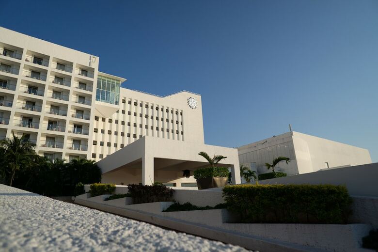 Hotel Royal Sunset Beach Resort