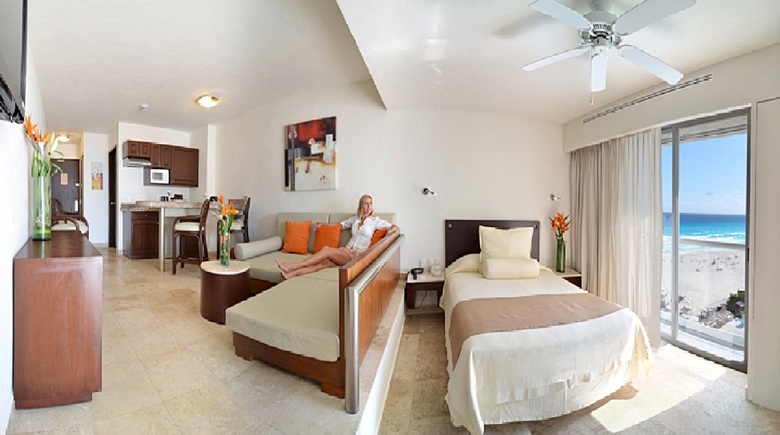 Hotel Royal Sunset Beach Resort