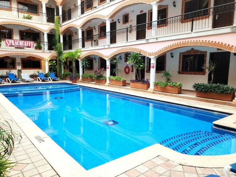 Playa Del Carmen Hotel