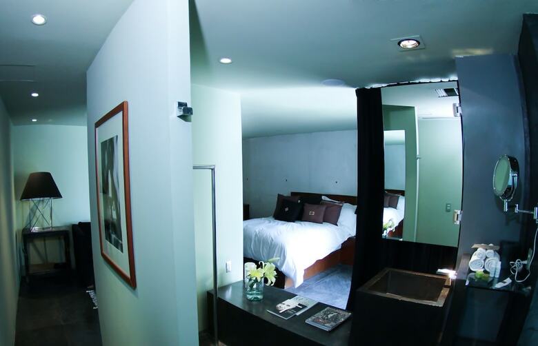Demetria Hotel