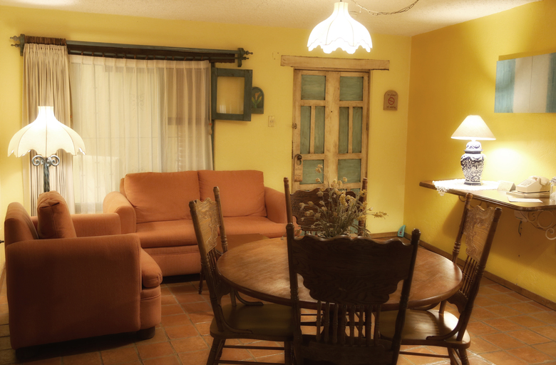 Hotel El Meson De Los Poetas