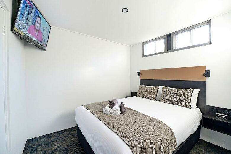 Hotel Cbd Motor Inn