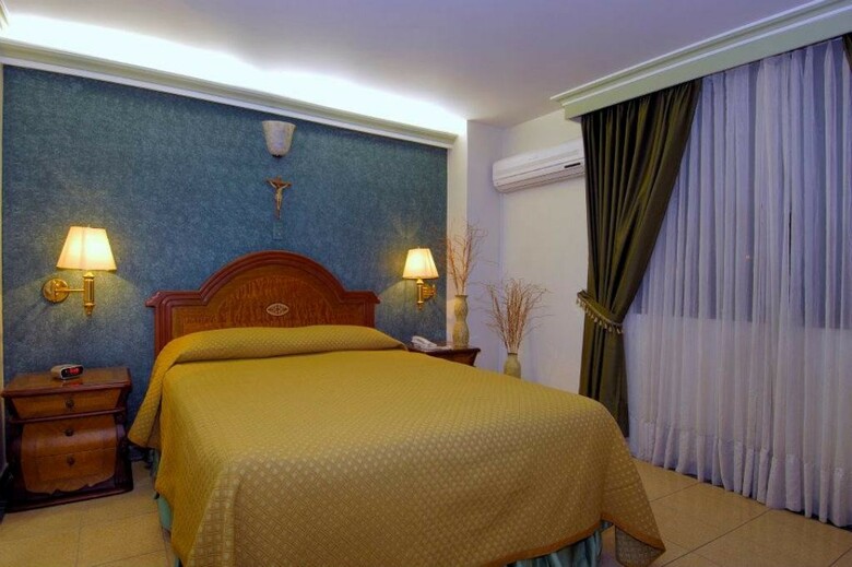 Hotel Solar Casa Laureles