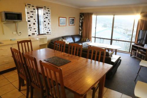 Kirwan Apartments 49