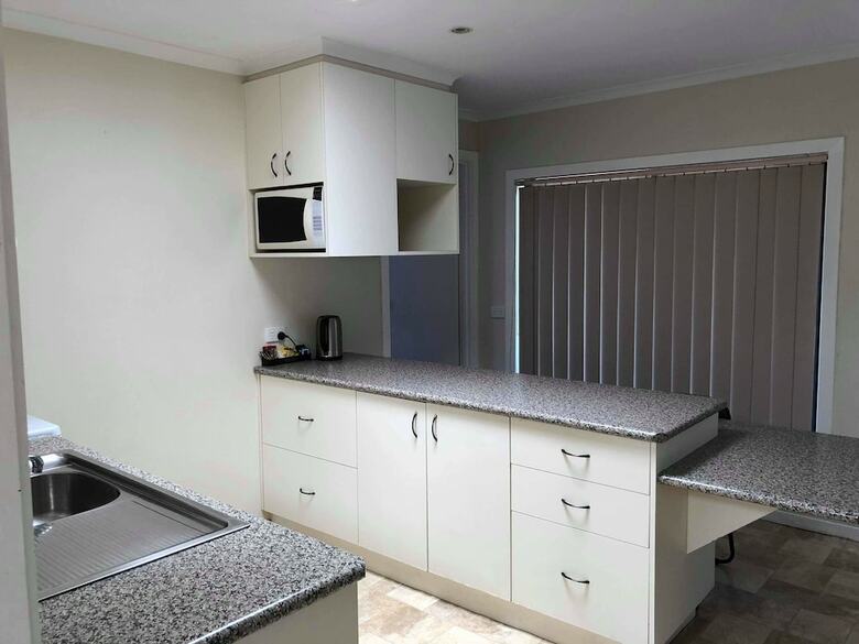 Motel Lakes Jakaranda Holiday Units