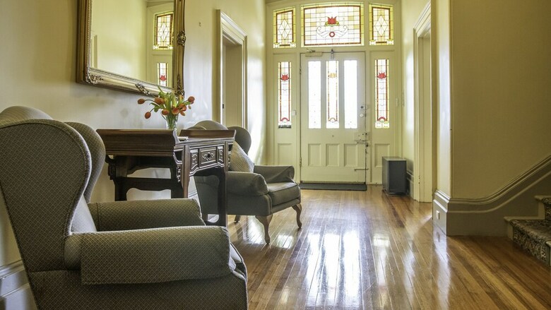 Waratah On York Bed & Breakfast