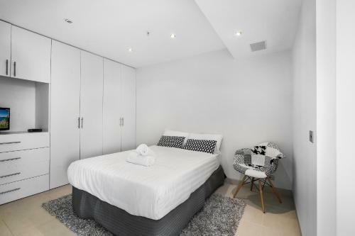 Elaine - Beyond A Room Luxury Beachside Apartments