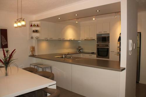 La Mer Holiday Apartments