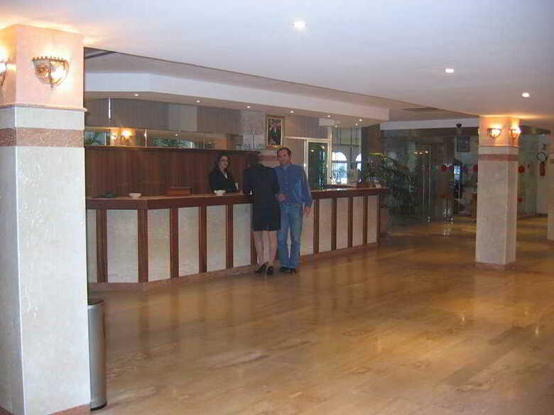 Hotel El Oumnia Puerto
