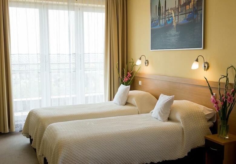 Wm Hotel System