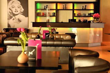 Ayun Hotel
