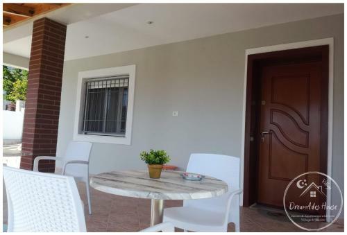 Hostal Dreamades House - Village