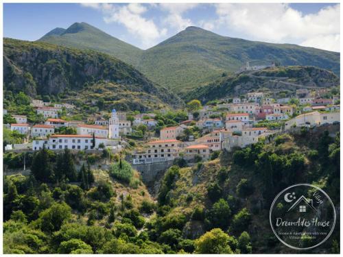 Hostal Dreamades House - Village