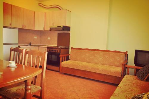 Pine View Apartment