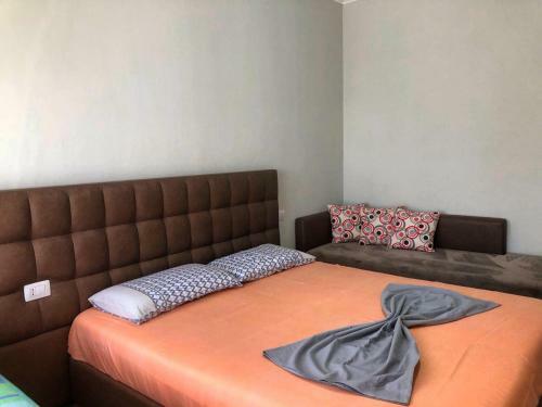 Deni's Apartments