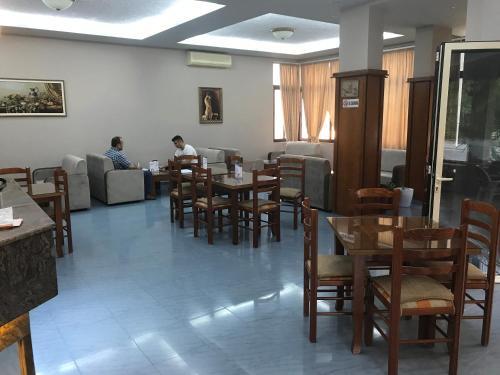 Hotel Gega