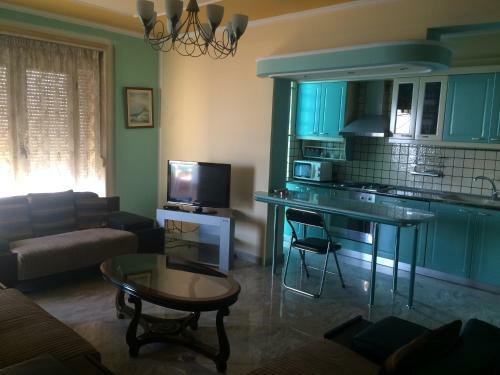 Gimi's Apartments
