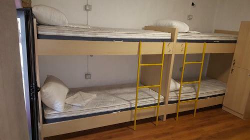 Pashai Hostel And Pizza Bar