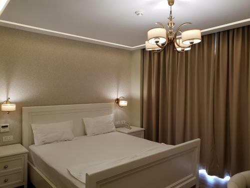 Crystal Hotel Durres