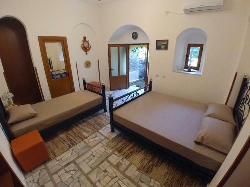 Hostal Guest House Urat