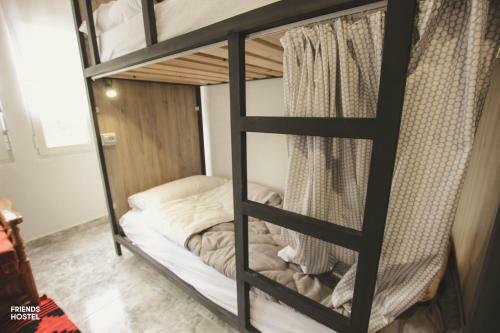 Friends' Guesthouse & Hostel