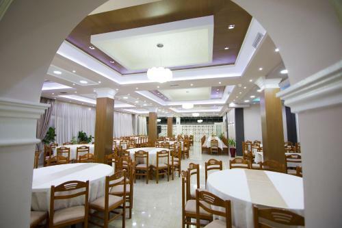 Dea Hotel 2002