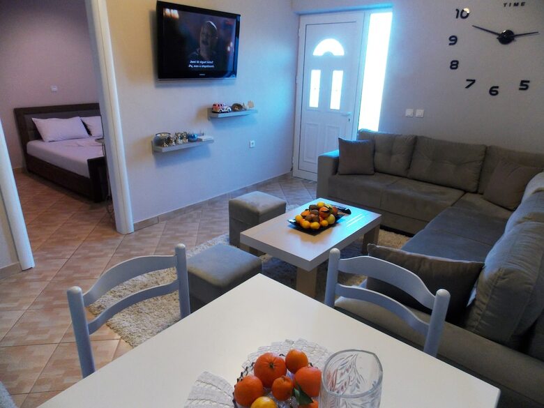 Blue Moon Apartments