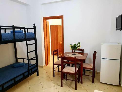 Ksamil Apartments Sela
