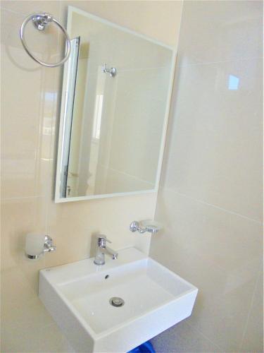 Alsea Apartments