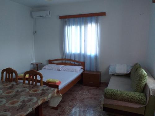 Niks Apartments