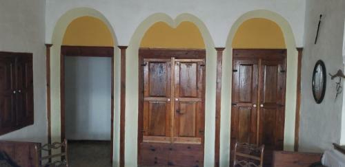 Hostal Traditional Guesthouse Permet