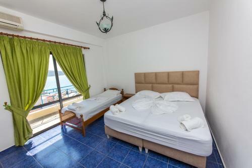 Saranda Blue Hotel