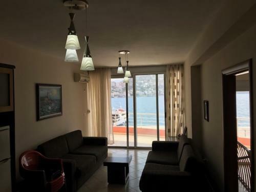 Bledi Apartment 6